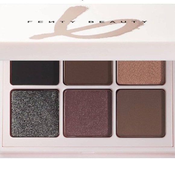 Eyeshadow Palette with Neutral and Bold Shades NIB - Picture 4 of 6